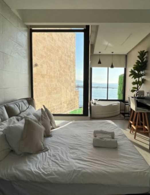 Room Four with Sea View – Bahsa, Batroun