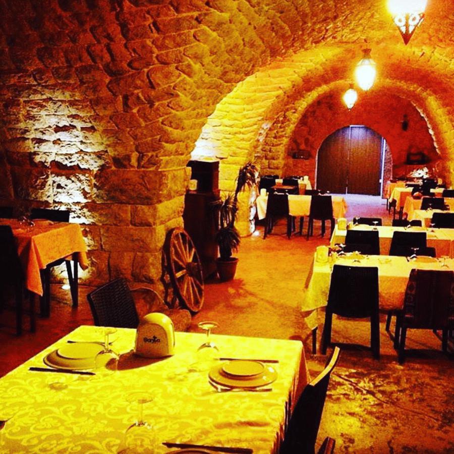 Al Mamlaka Restaurant