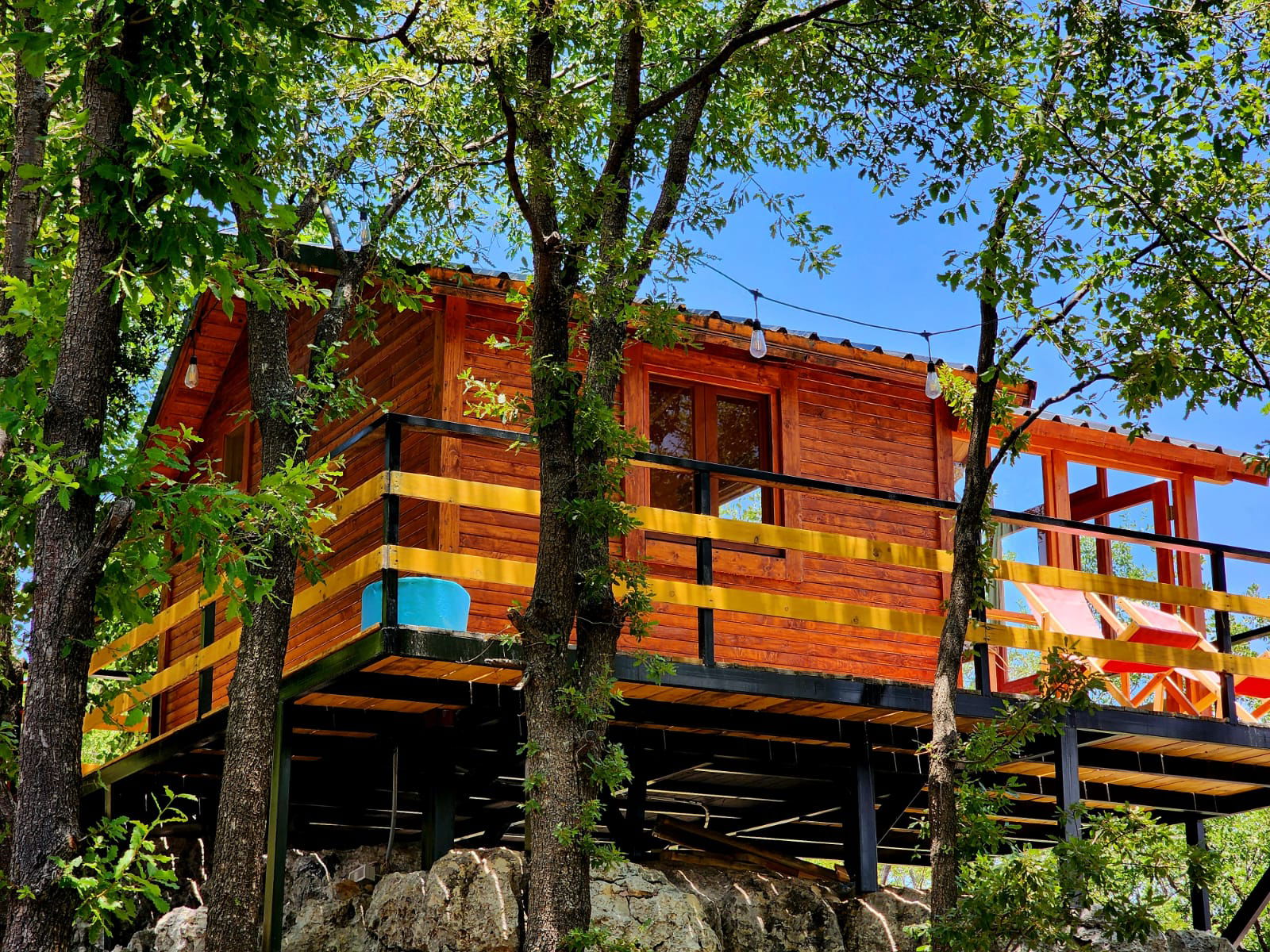 Geronimo Cabin (on the rock) – Kfardebian