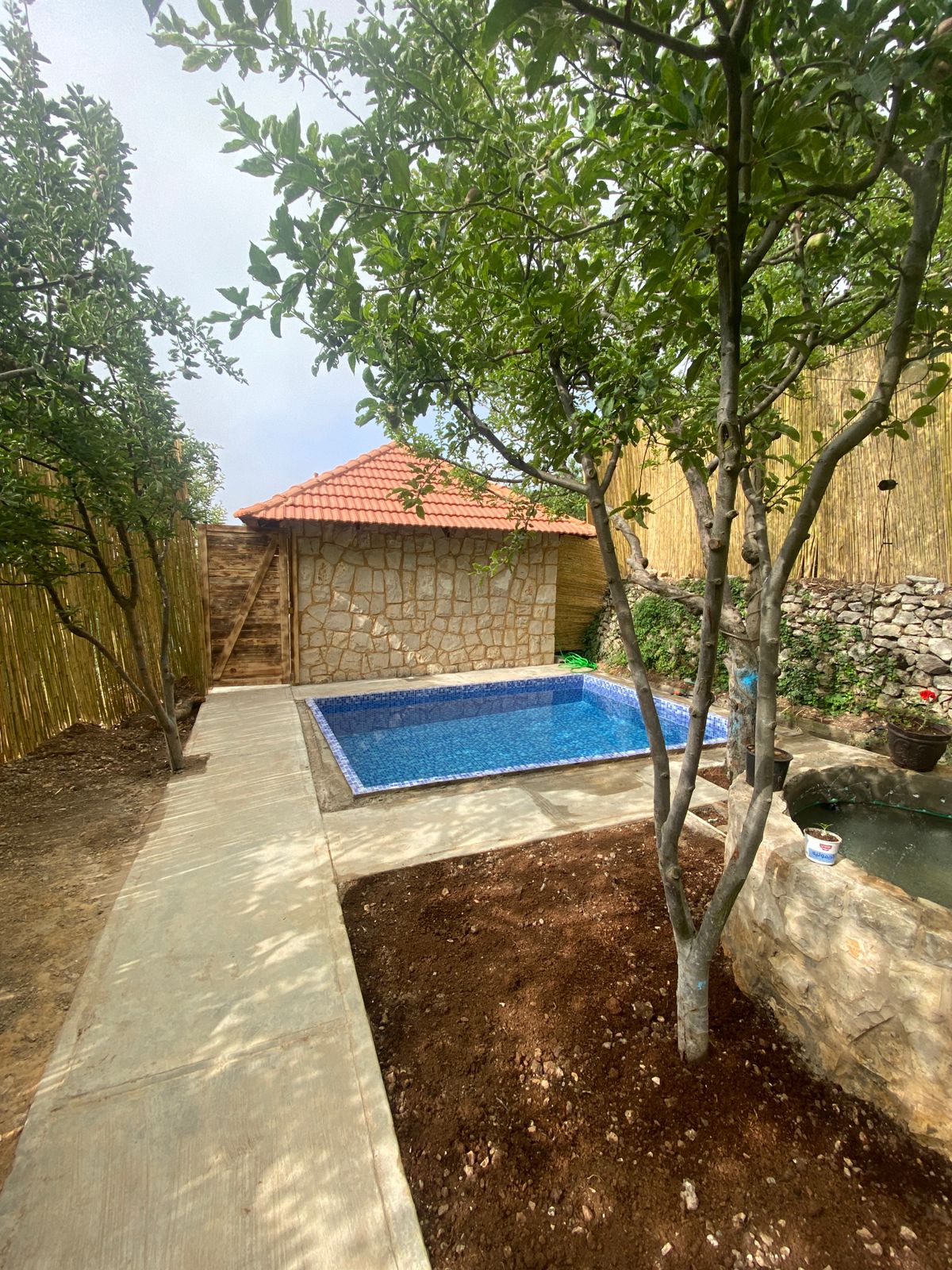 Chalet with Pool – Bqarsouna, Dannieh