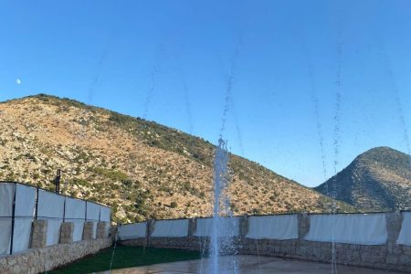 Chalet A with Private Pool – Kfarhouna, Jezzine