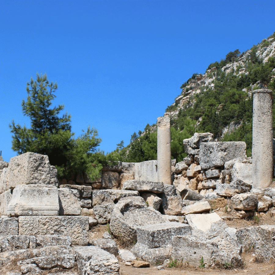 Ruins in Sfireh