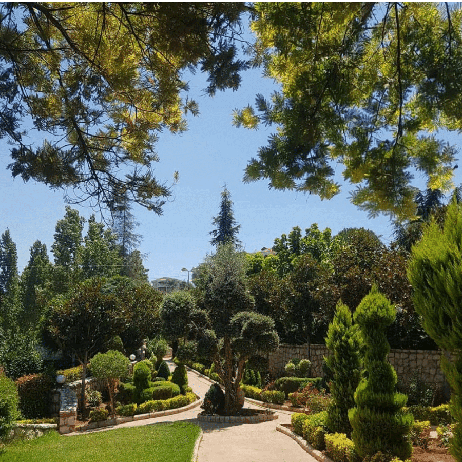 The garden of the Saydeh Al Maasoumeh