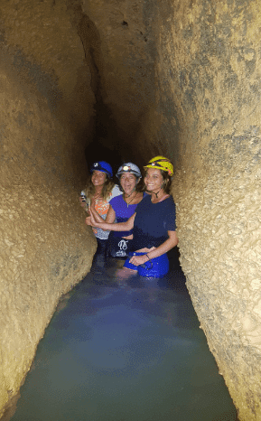 Caving in Aaqoura