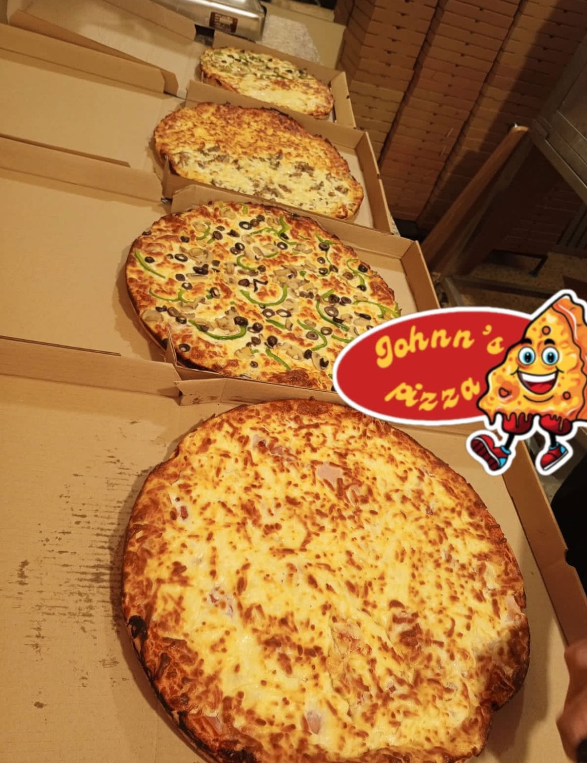 Johnn’s Pizza