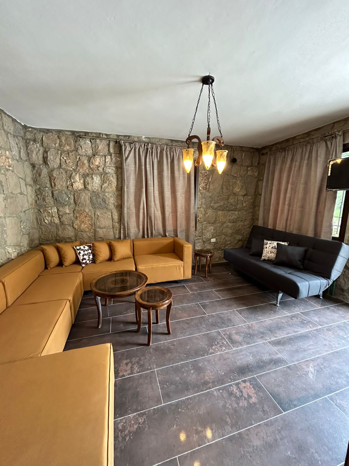 Stone Bungalow AA – Mazraat Kfardebian