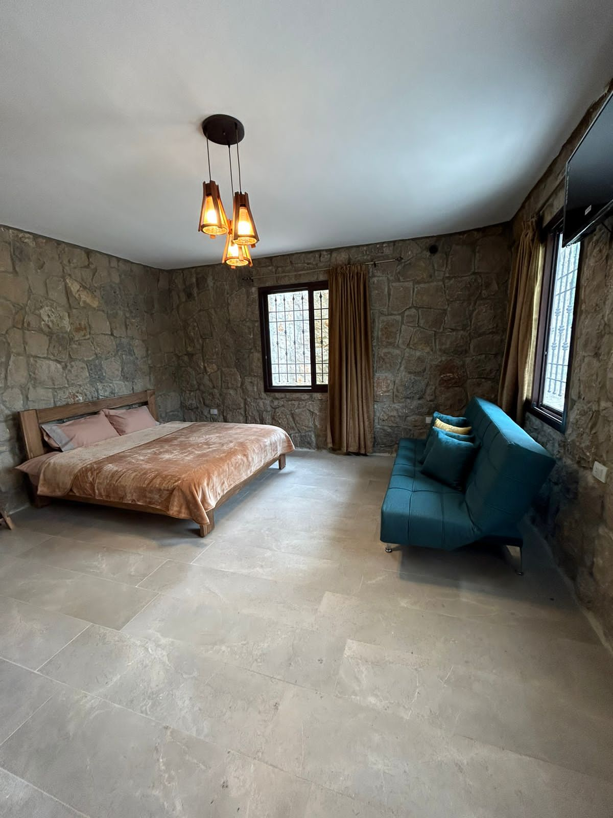 Stone Bungalow R- Mazraat Kfardebian