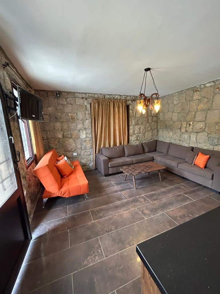 Stone Bungalow LL- Mazraat Kfardebian