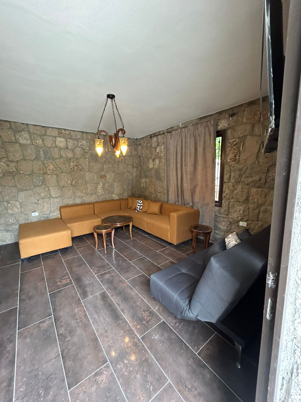 Stone Bungalow AA – Mazraat Kfardebian