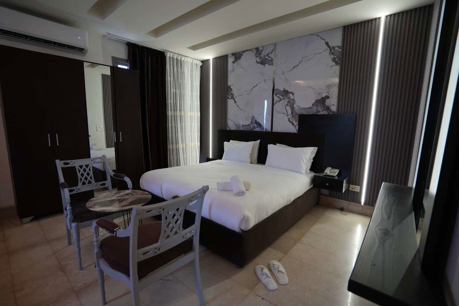 Royal suite in a Hotel – Ain el Mreisseh, Beirut