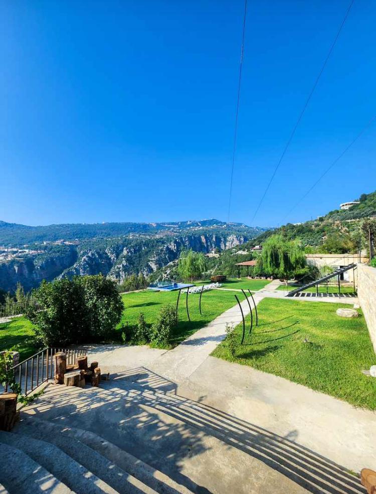 Chalet One – Yahchouch, Keserwan