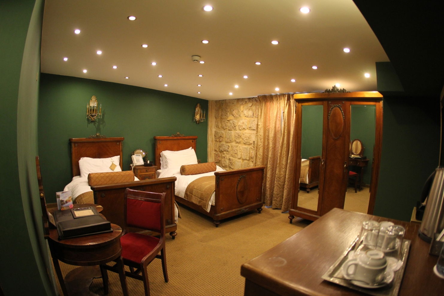 Deluxe Double Room in a Traditional Village – Beirut