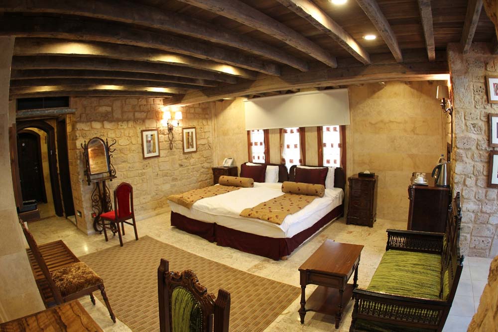 Deluxe Double Room in a Traditional Village – Beirut