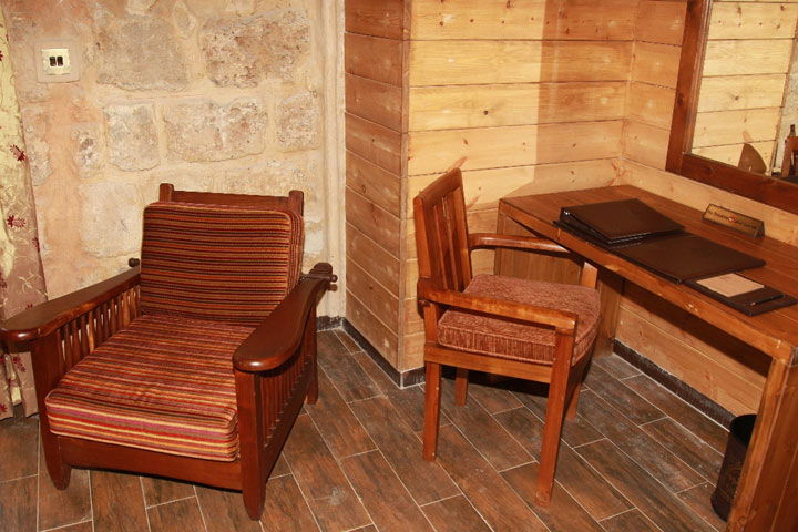 Deluxe Double Room in a Traditional Village – Beirut