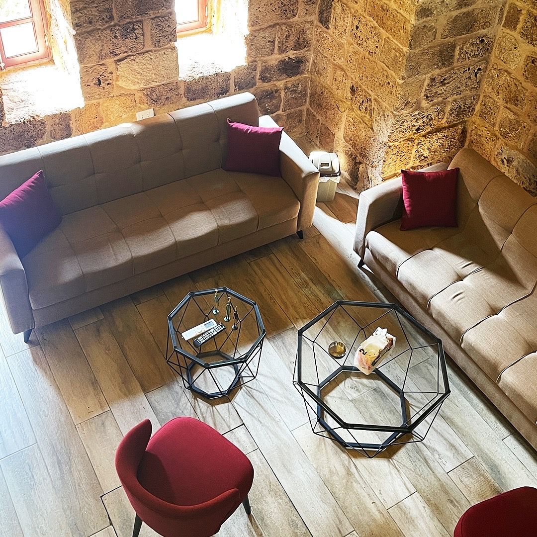 Authentic House – Jbeil