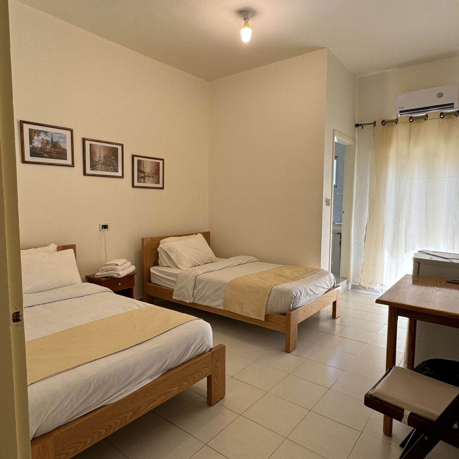 Family Room in an Hotel – Ehden