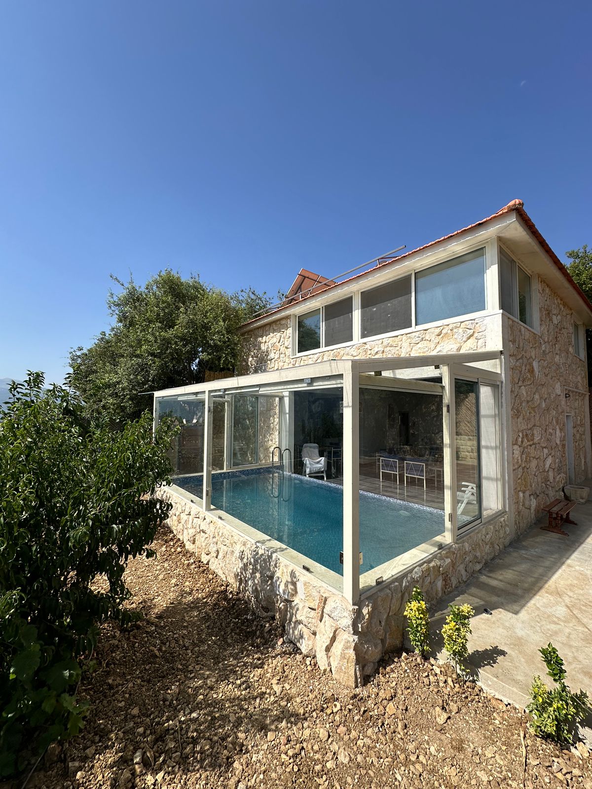 Villa with Pool – Kahlounieh, Chouf