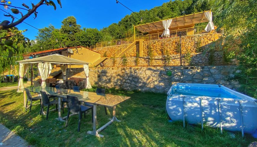 Stone Chalet Two with Pool – Hrajel, Kfardebian