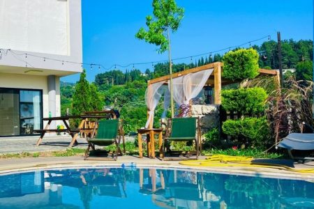 Chalets with Pool – Chamat, Jbeil