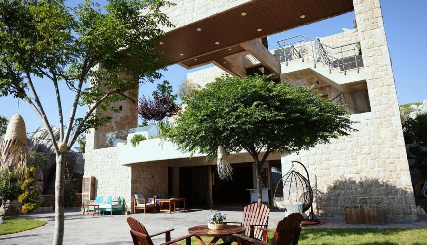 Villa – Beqaatet Achqout, Keserwan