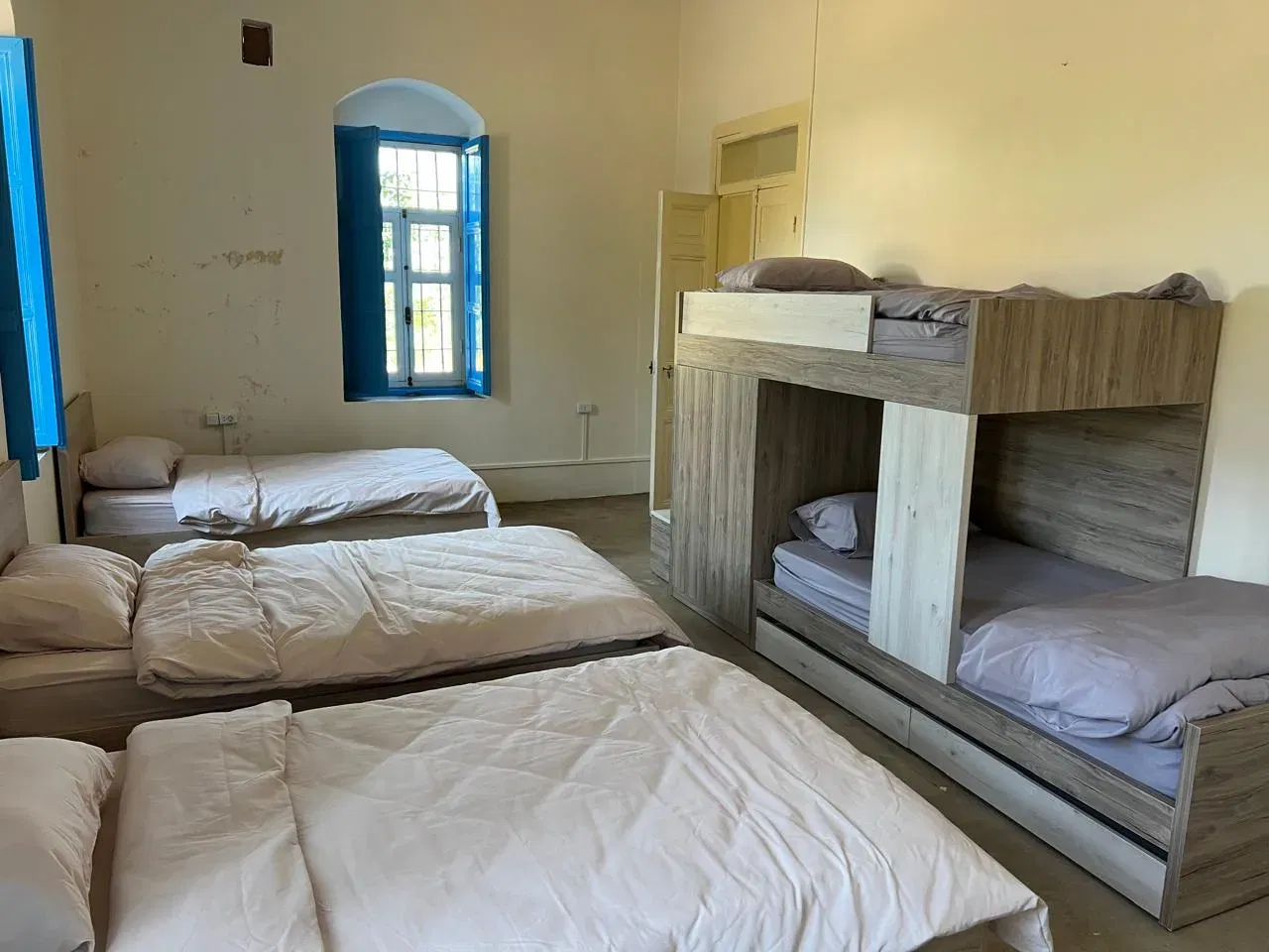 Sara Room in a Guesthoune – Beino, Akkar