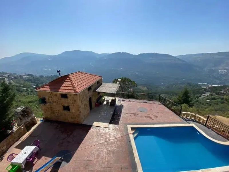 Chalet with Private Pool – Ghaboun, Aley